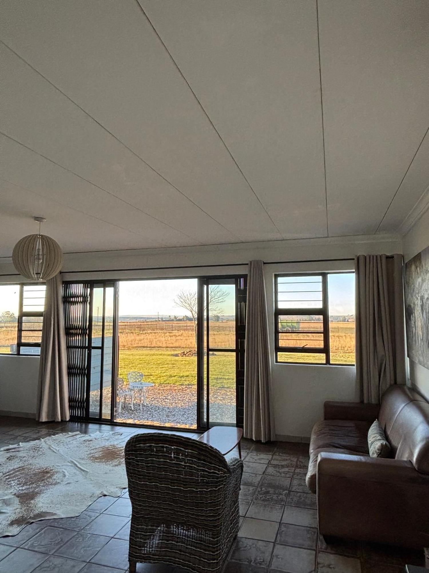 Dewdrop Farm Stay Ermelo Exterior foto